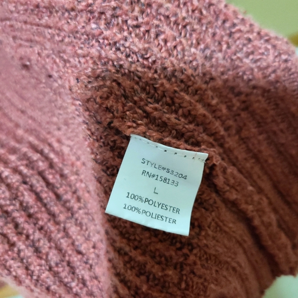 Cardigan - Picture 2 of 4